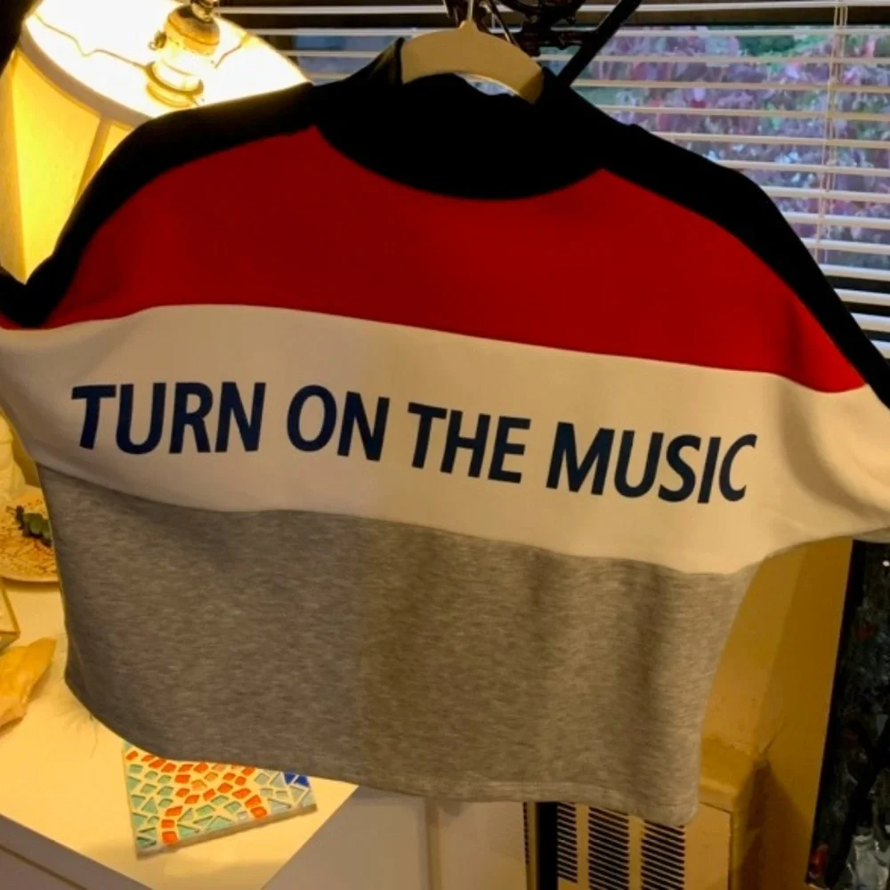Zara Turn on the Music  Cropped Sweatshirt